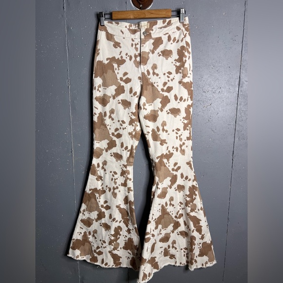 Altar’d State Cow Print Fringe High Rise Flares Size M - Picture 1 of 10